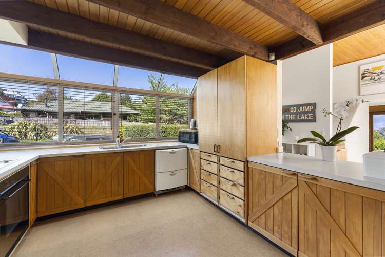 18 Williams Street Fernhill/Sunshine Bay_5