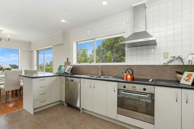 28 Nui Mana Place Te Atatu South_8