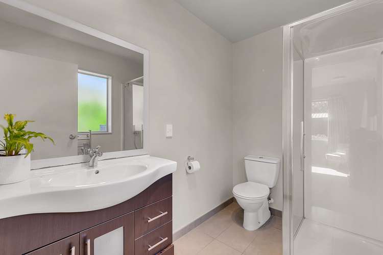 36 Tongariro Drive Aotea_13