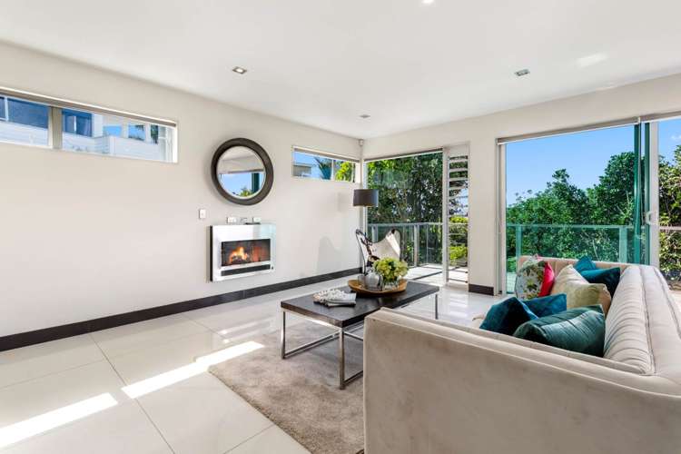 1 Paterson Mews Browns Bay_7