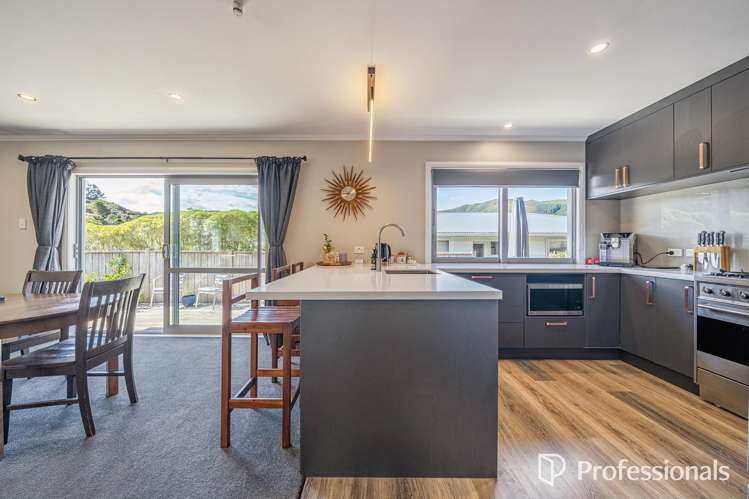 25 Kendal Grove Wainuiomata_3
