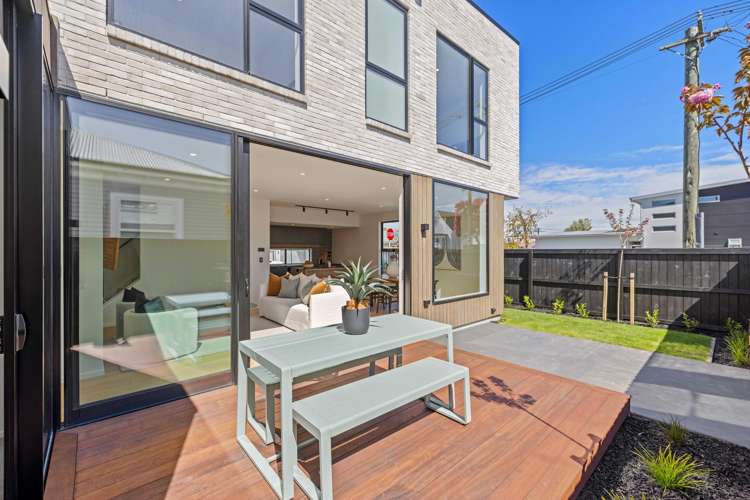 33 Clare Road Merivale_19