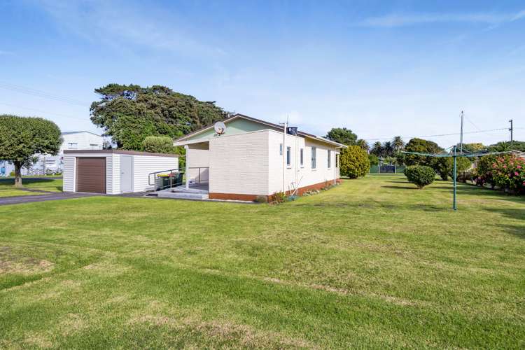 16 Layard Street Opunake_8