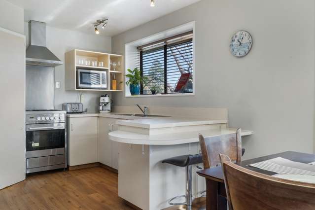 2/1 Cataluna Place Hei Hei_2