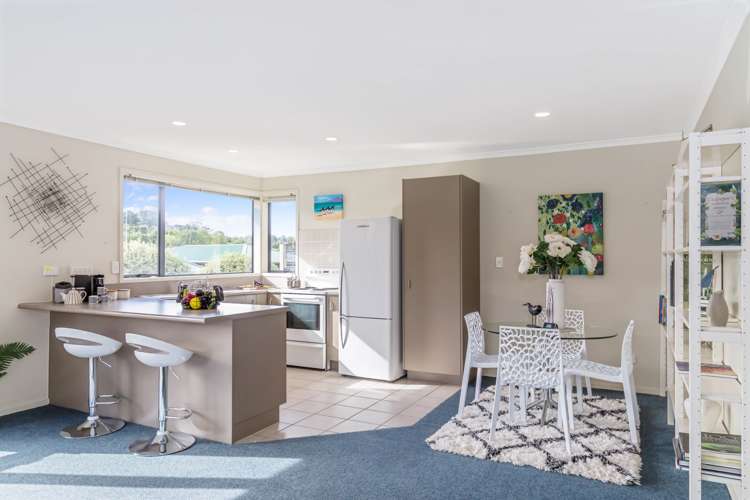 6 Robinia Place Snells Beach_32