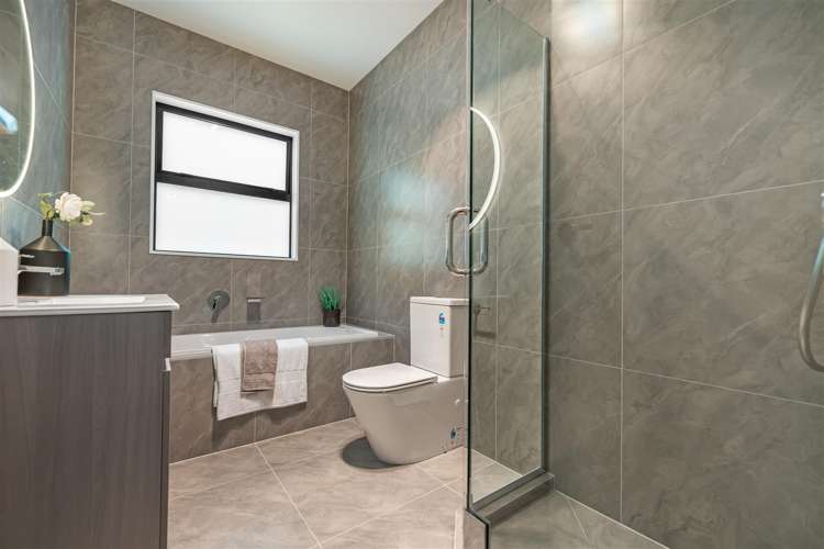 5 whakairo crescent Gulf Harbour_14