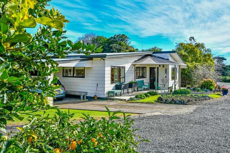 74 Woodhouse Road Patumahoe_2