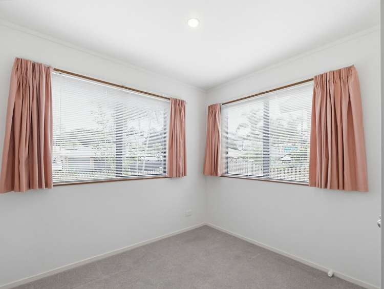 6 Red Hibiscus Road Stanmore Bay_11