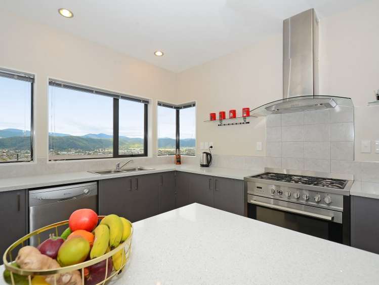 17 Swain Grove Riverstone Terraces_12