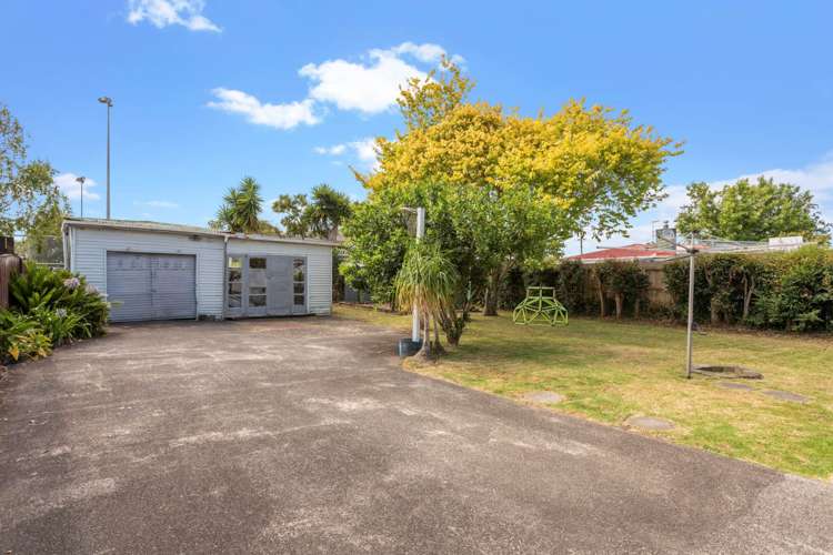 3 Tamariki Avenue Kelston_5