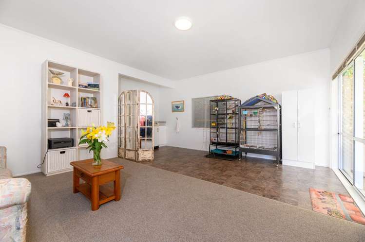 2/106 Stapleford Crescent Browns Bay_15