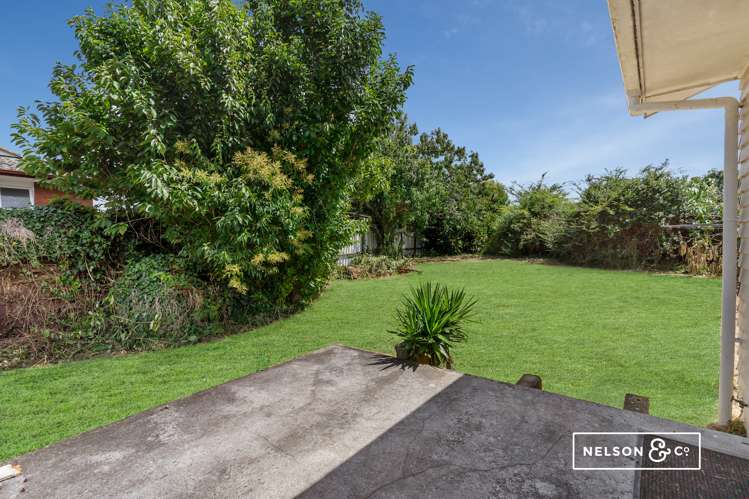 6 Benmore Place Manurewa_13