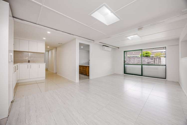 28A Subrtizky Avenue Mt Roskill_15