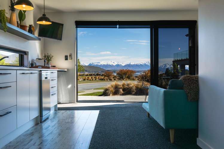5 Mistake Drive Lake Tekapo_4