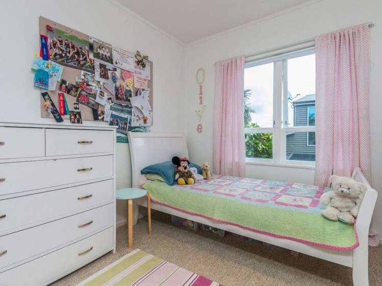 20a Raymond Street Point Chevalier_19