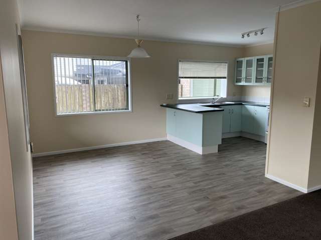 2/5 Campbell Place Papakura_2