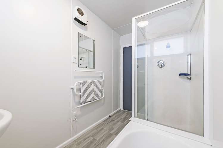 62 North Terrace Darfield_17