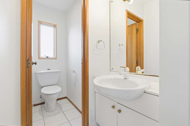 19 Calypso Place Rothesay Bay_24