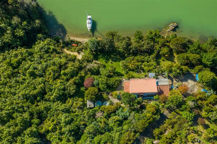 577 Queen Charlotte Drive Havelock_44