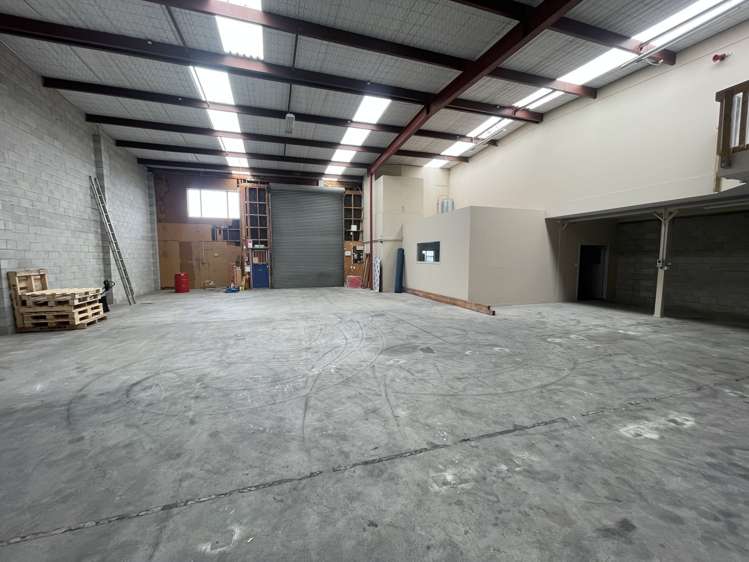 Unit B/5 Andromeda Crescent East Tamaki_2