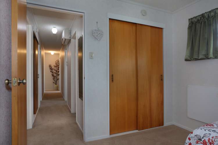 153a High Street Bulls_11