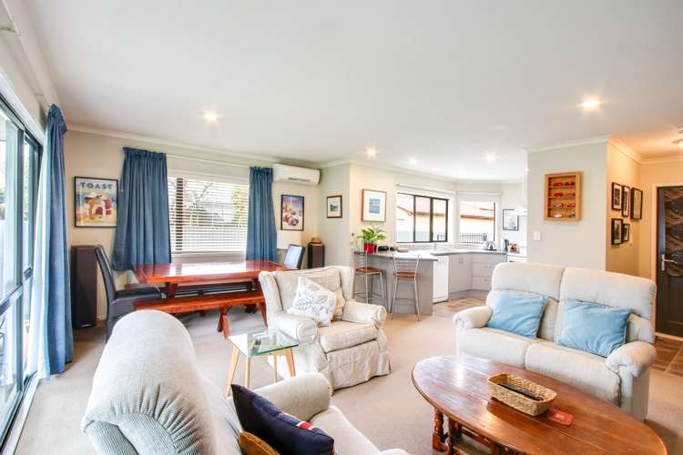 75a Harold Holt Avenue Onekawa_4