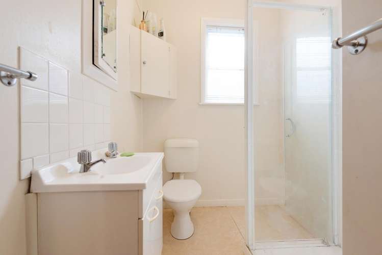 230 Onepu Road Lyall Bay_13