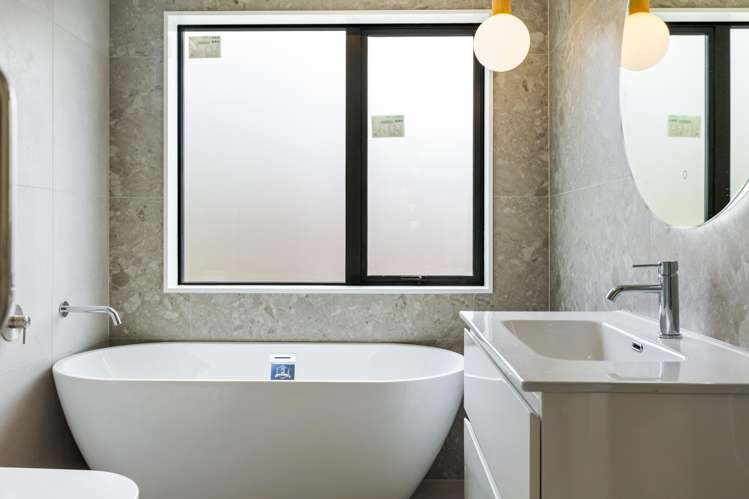 64 Ara Taha Crescent Orewa_8