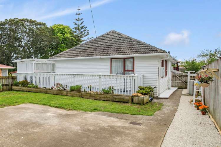 9 Lloyd Avenue Papatoetoe_22