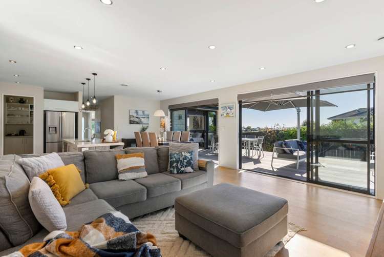 55 Liberty Crescent Beachlands_14