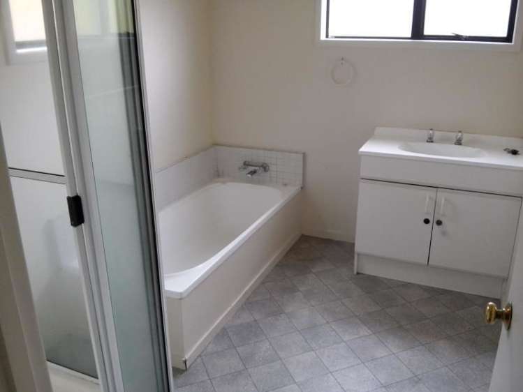 4/41 Howard Road Northcote_7