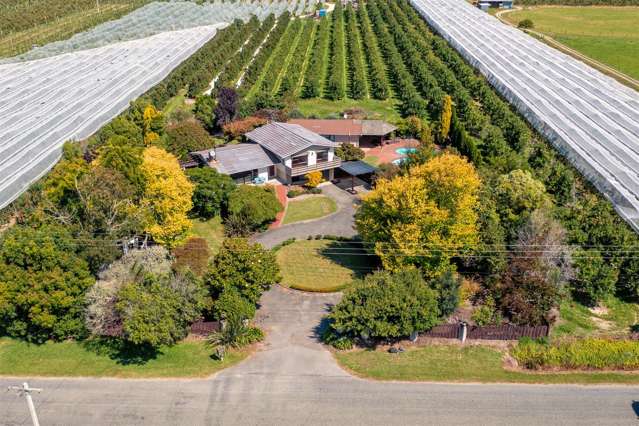 Four-Bedroom Lifestyle Home - Minutes from Motueka