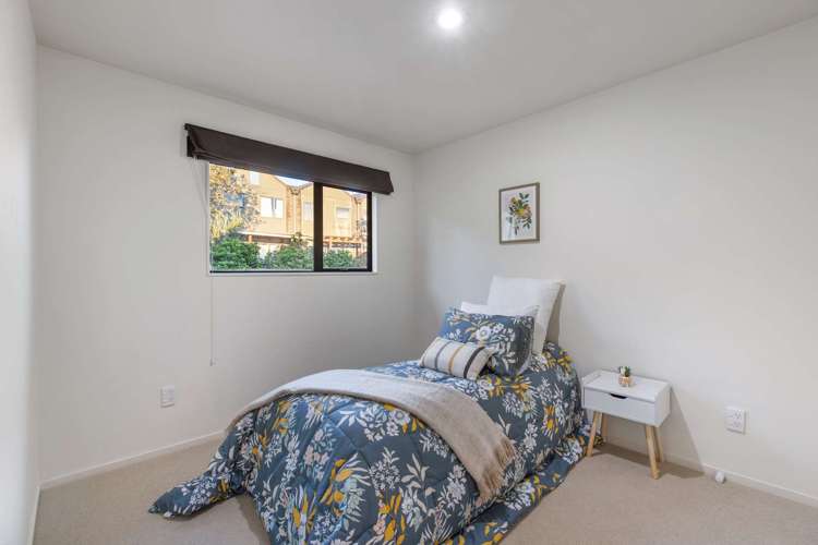 4/42 Fields Parade Oteha_11