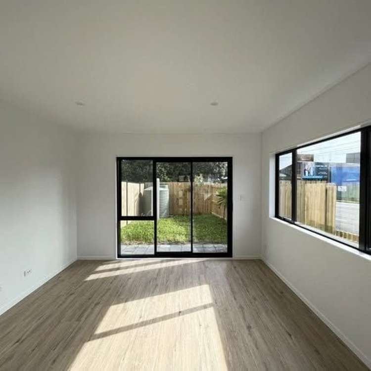 1 Eileen Newey Place Henderson_13