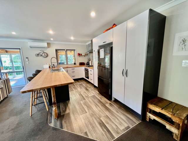 2b Puka Place Raglan_4