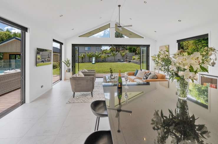 white and timber modern house with pool in front 8 Saint Elmo Rise, Shamrock Park, Dannemora, Auckland