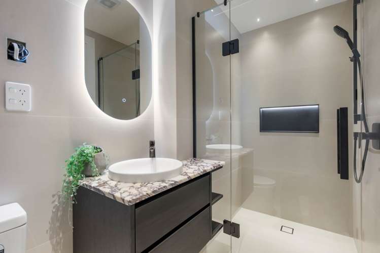 61A Churchill Road Murrays Bay_14