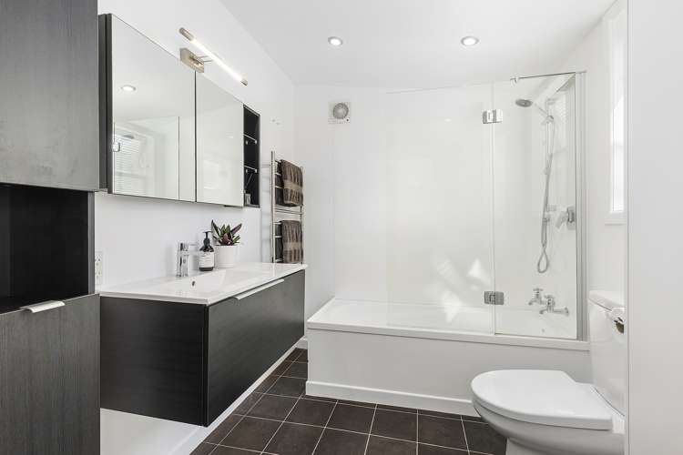 52 Edinburgh Terrace Berhampore_12