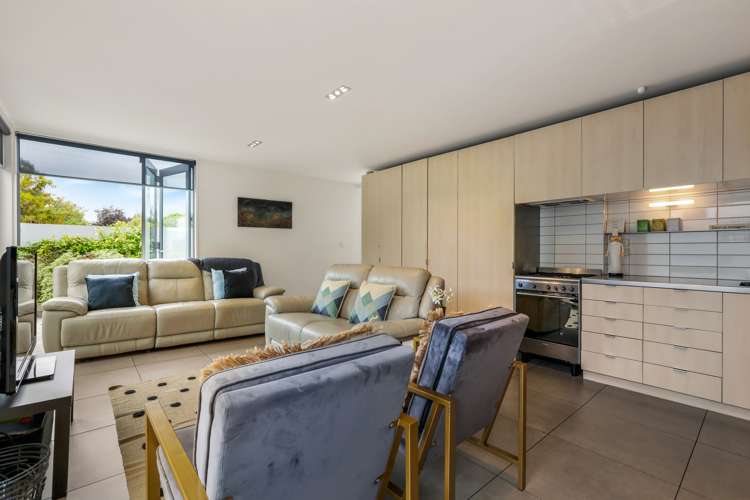 29a Geraldine Street Edgeware_4