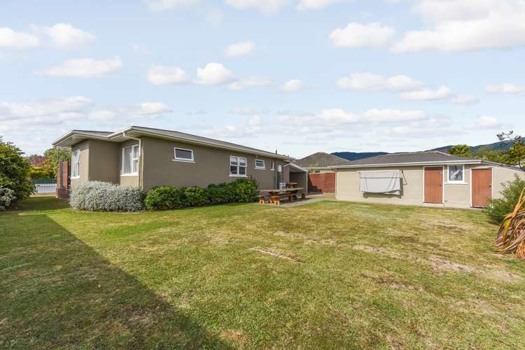 4 Dickens Street Stoke_17