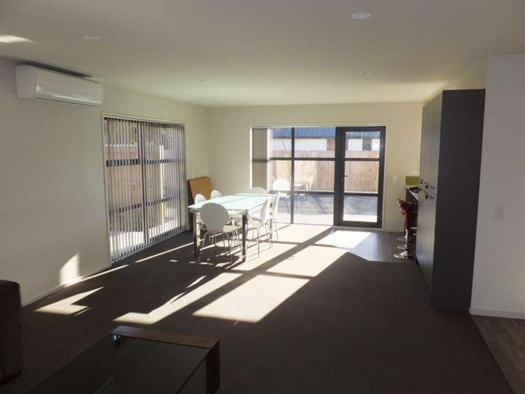 R2/76B Peer St Upper Riccarton_3