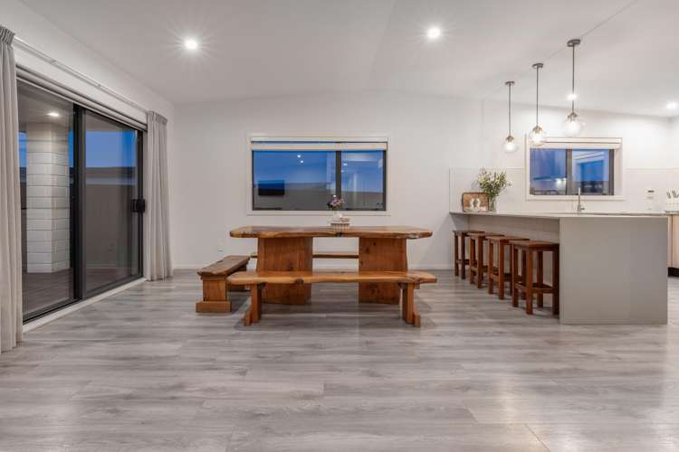 14 Ash Close Levin_9