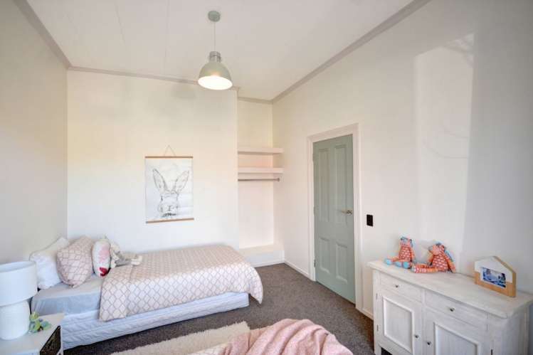 40 Eastbourne Street Caversham_5