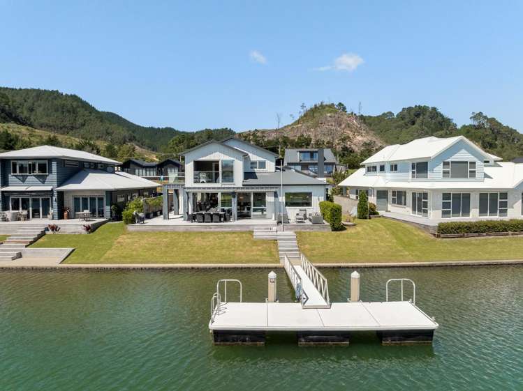 308 Waterways Parade_0