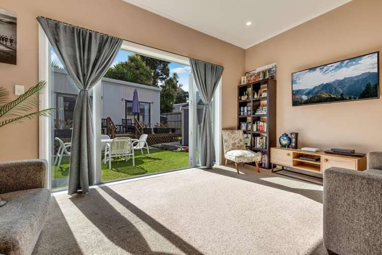 3 McCall Place Opaheke_12