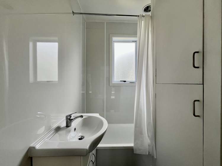 2/59 Pah Road Auckland_3