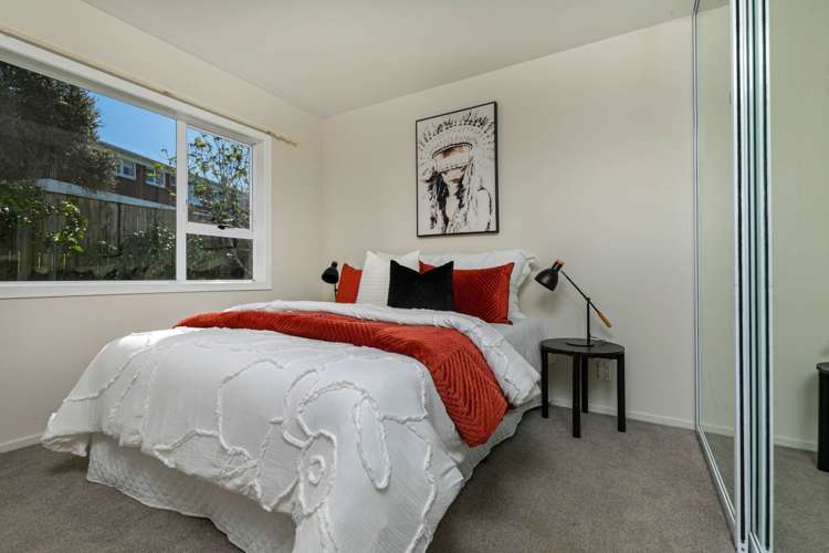 2/28 East Coast Road Milford_40