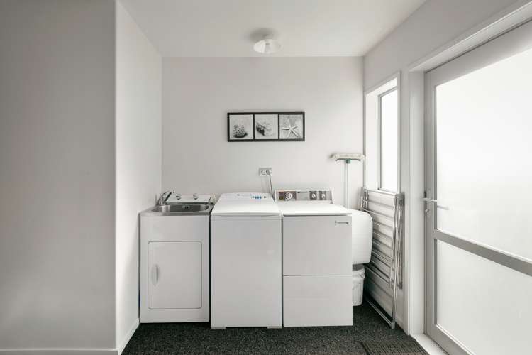 18 Surfers Avenue Waihi Beach_16