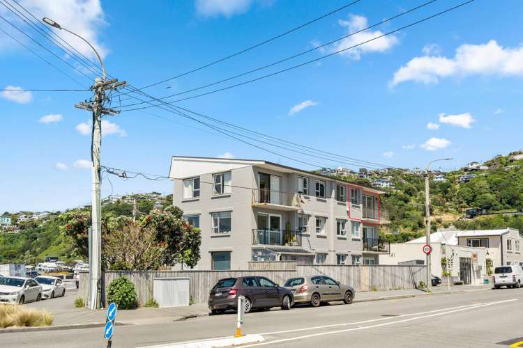 5/102 Lyall Parade Lyall Bay_2