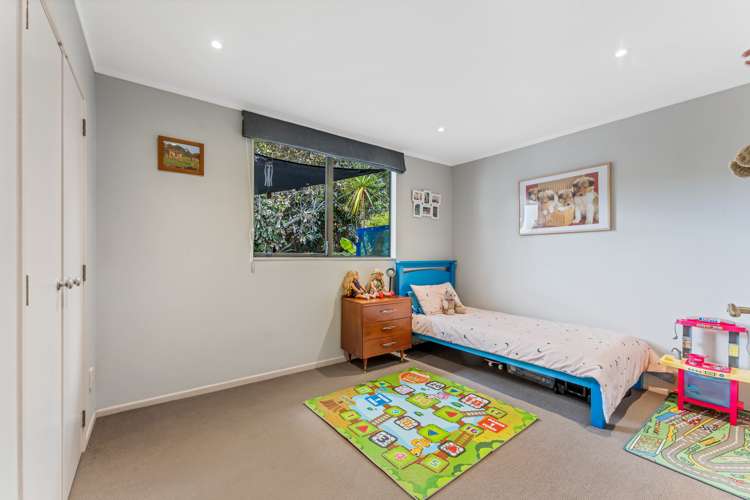 21 Glenfern Road Mellons Bay_11